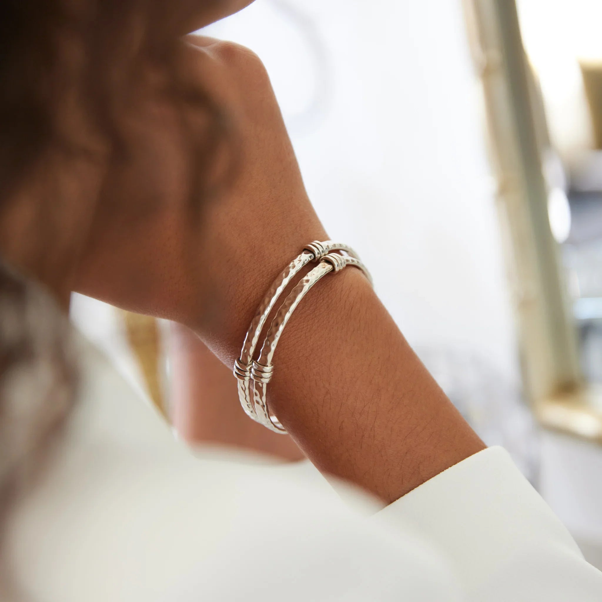 NAJO Silver Amarres Bangle