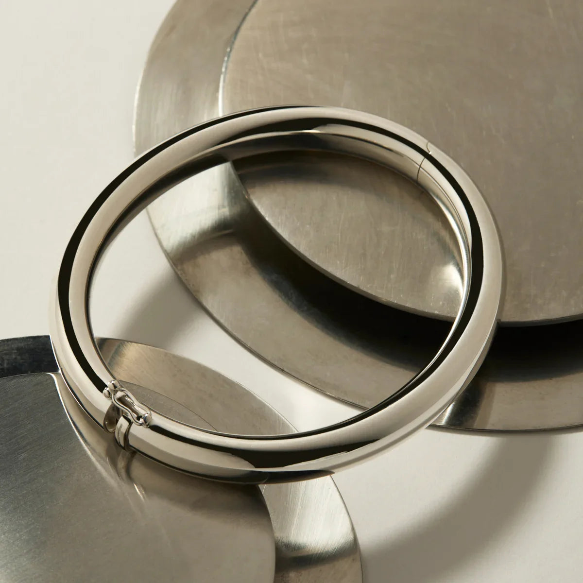 NAJO Panorama Hinged Bangle