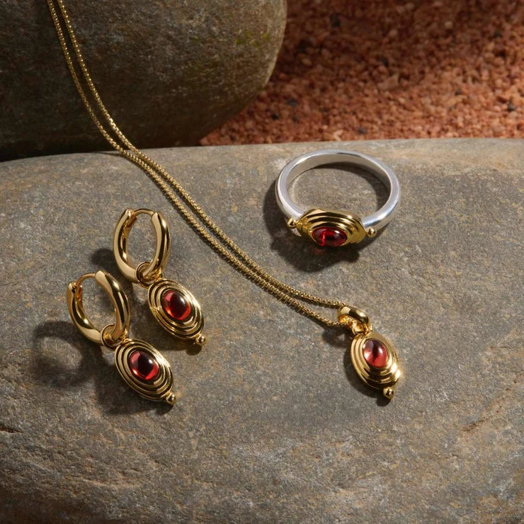 Horizon Garnet Earrings