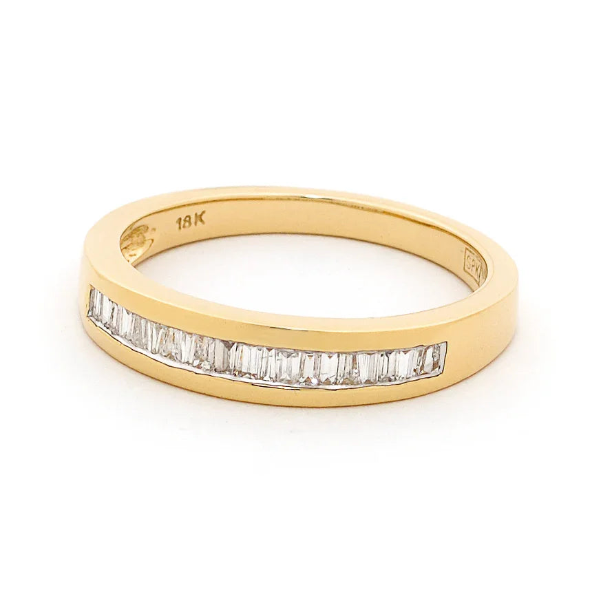 18ct Yellow Gold Baguette Ring