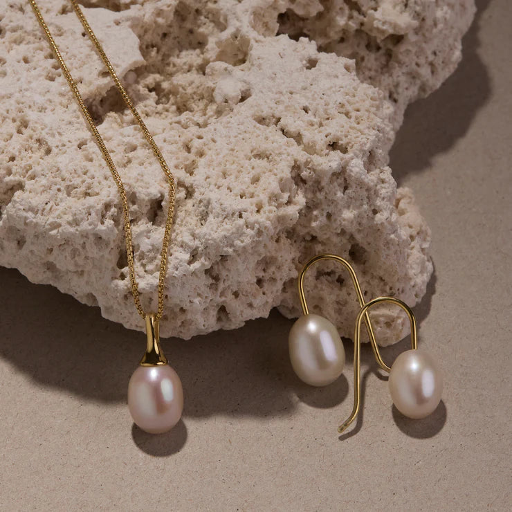 Isla Pearl Necklace