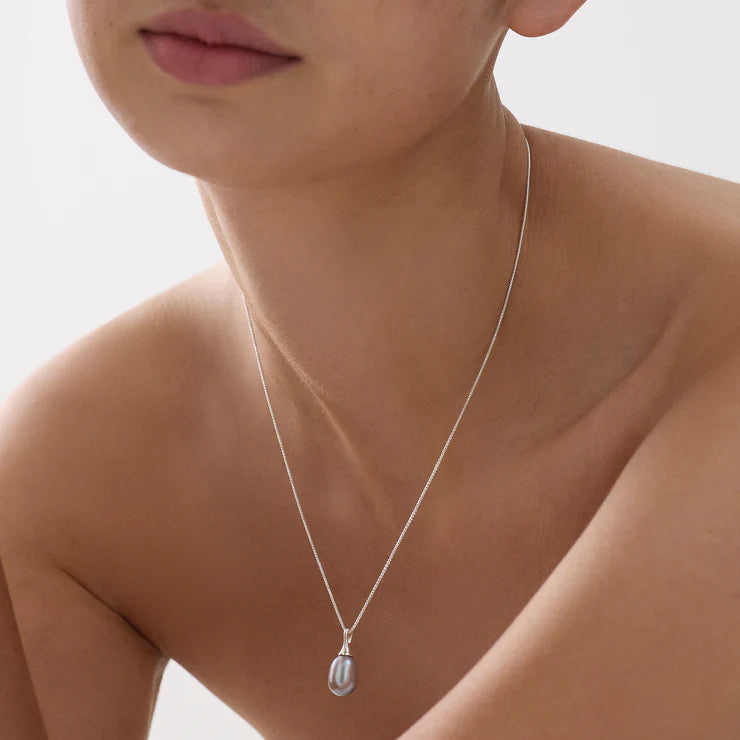 Isla Grey Pearl Necklace