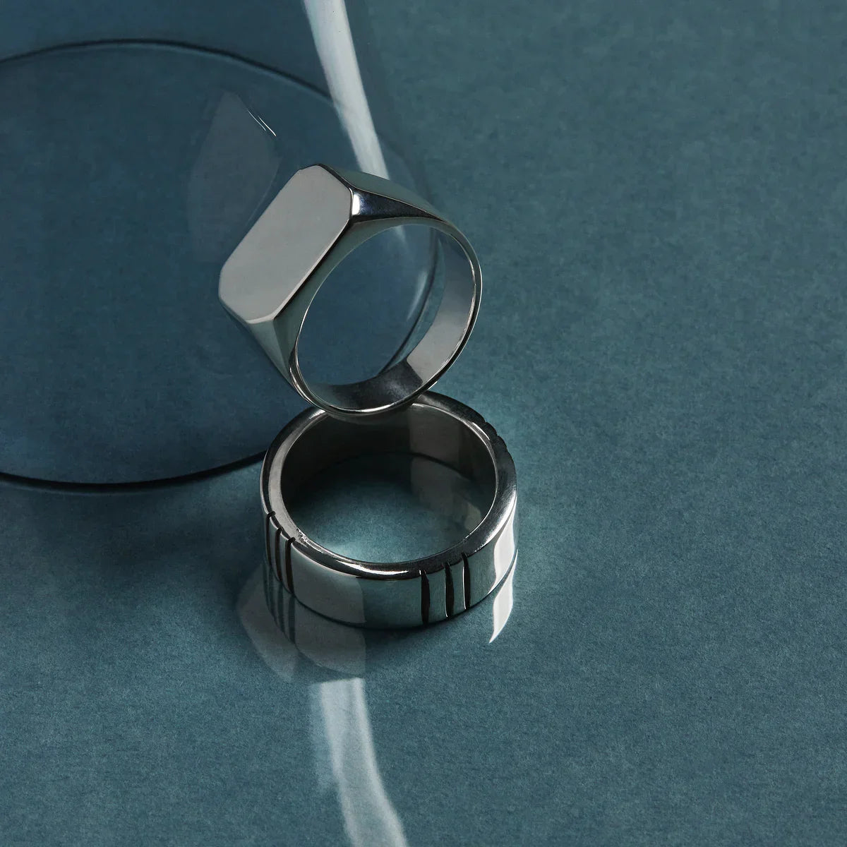 NAJO Moto Men’s Silver Rectangular Signet Ring