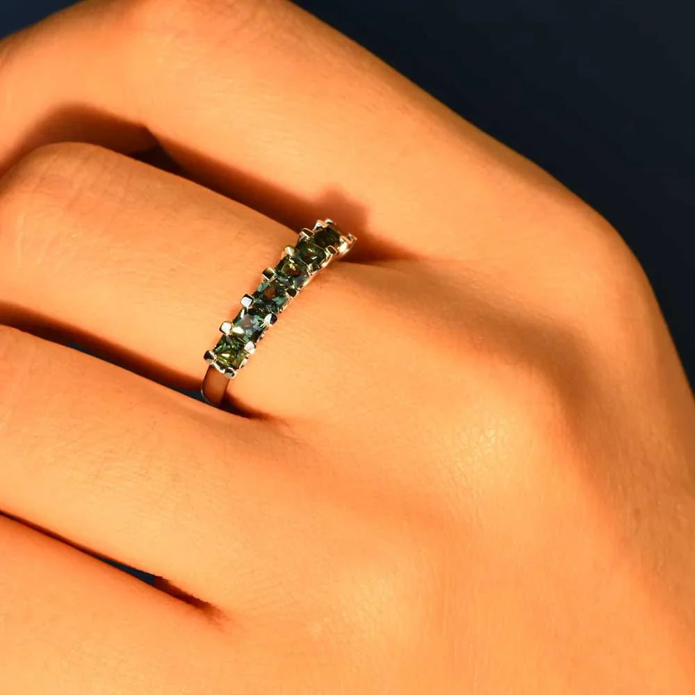 Australian Sapphire Iris Ring with Teal Sapphires