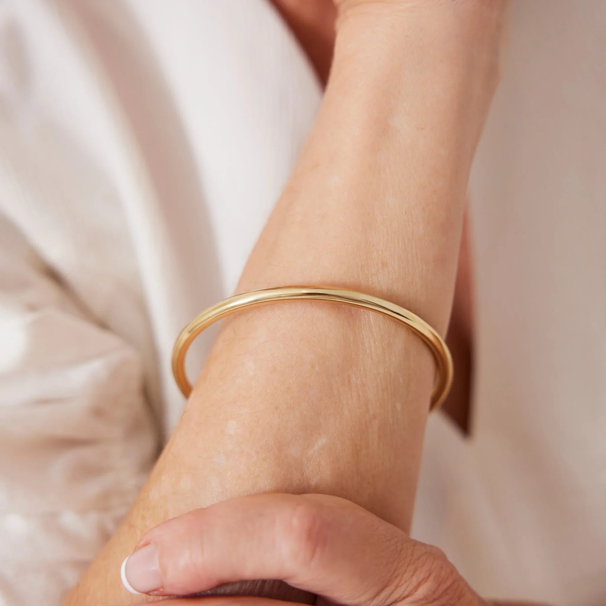 NAJO Simplicity Yellow Gold Bangle