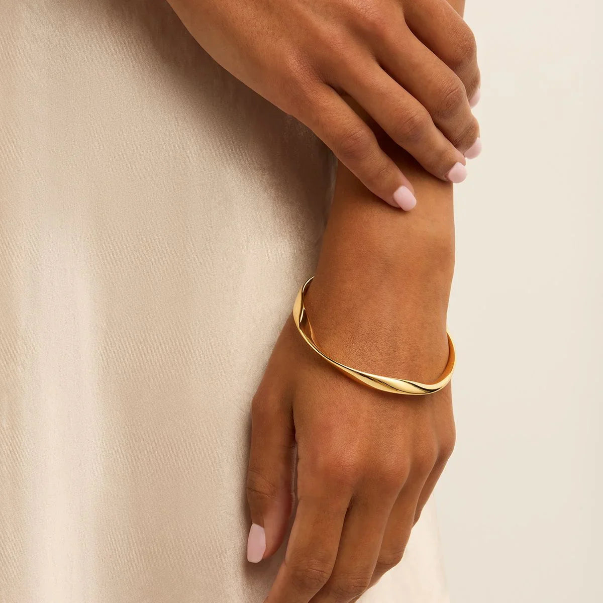 NAJO Large Garden of Eden Bangle