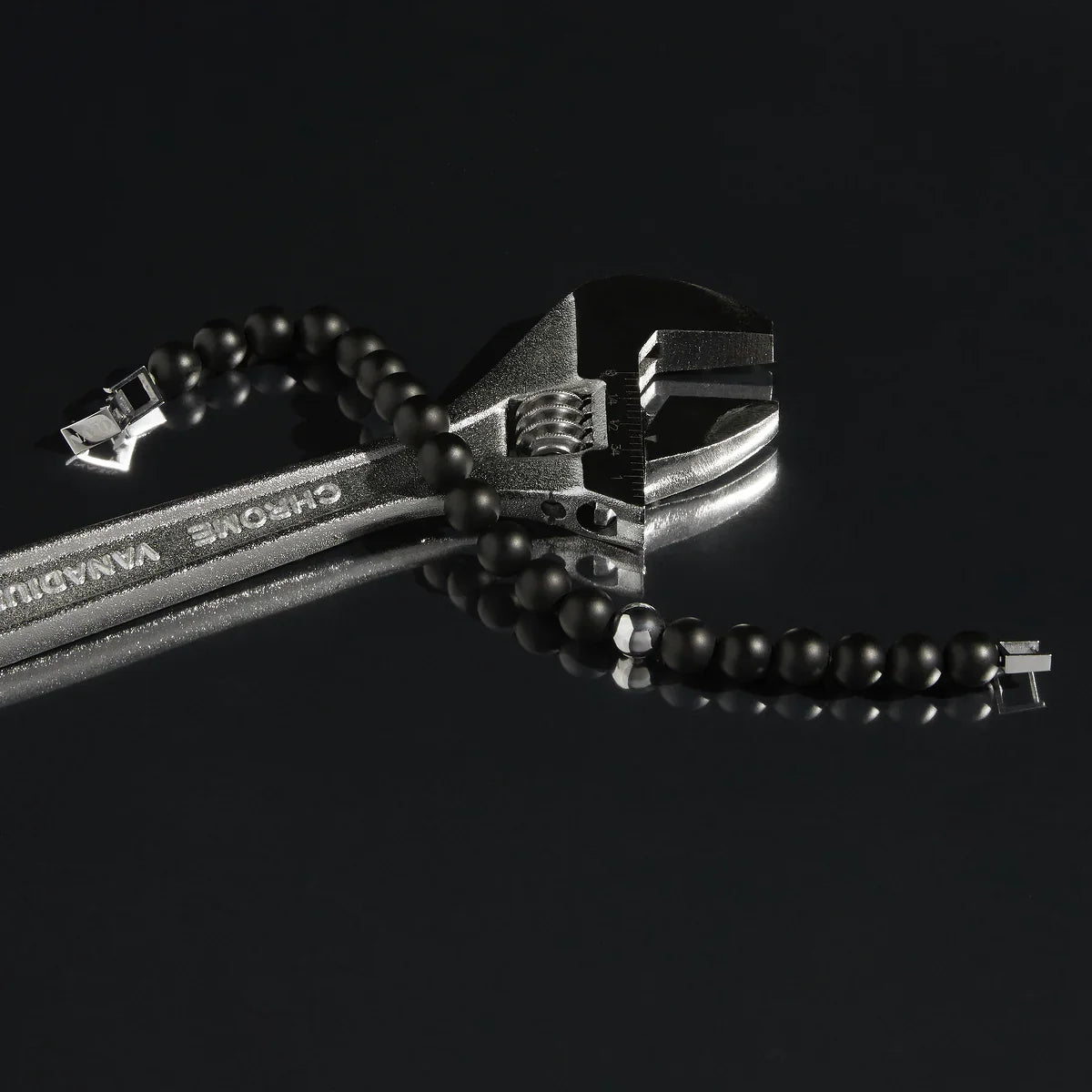 NAJO Atlas Men's 10mm Beaded Black Onyx Bracelet