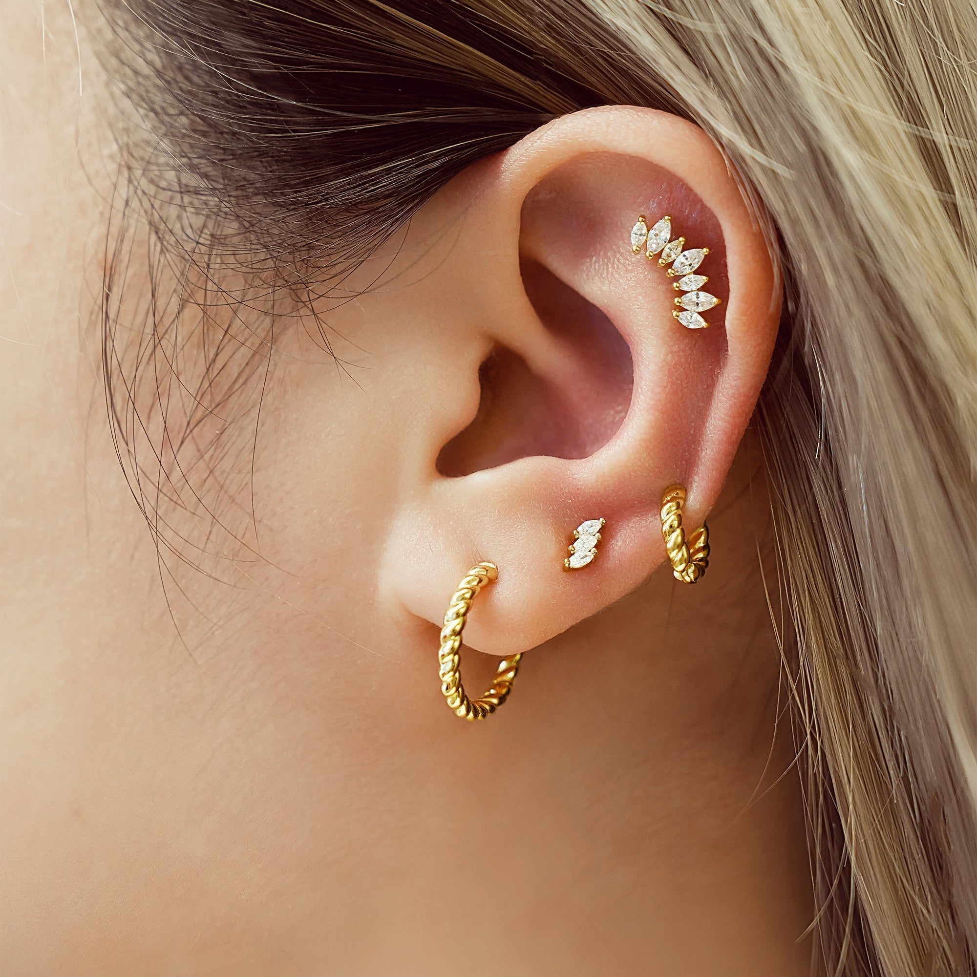 Ania Haie Gold Texture Medium Huggie Hoop Earrings