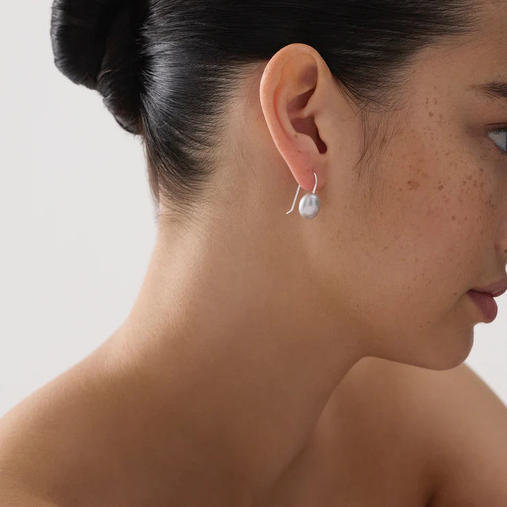 Isla Grey Pearl Earring