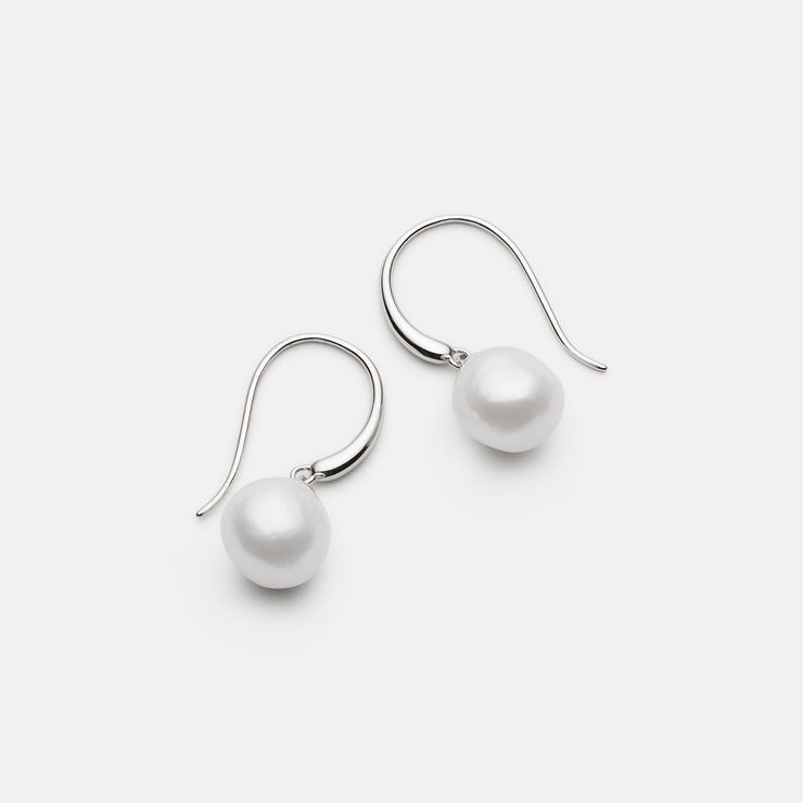 Ocean Glow Pearl Earrings