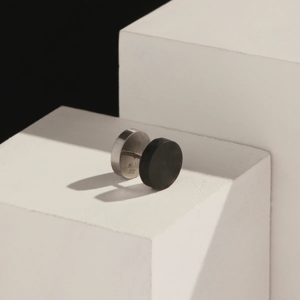 NAJO Torque Men's Reversible Carbon Fibre and Steel Earring