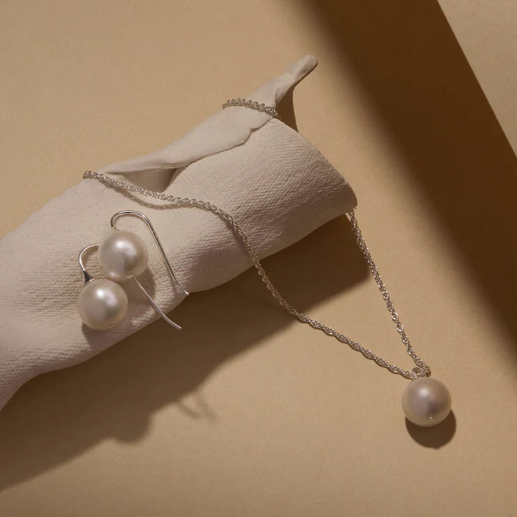 Paradise Pearl Necklace
