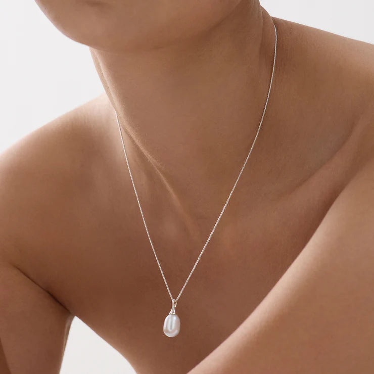 Isla Pearl Necklace